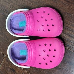 Crocs Toddler Size 7 Pink Faux Fur Lined